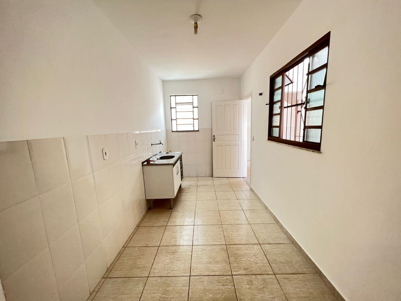 Casa à venda com 3 quartos, 161m² - Foto 11