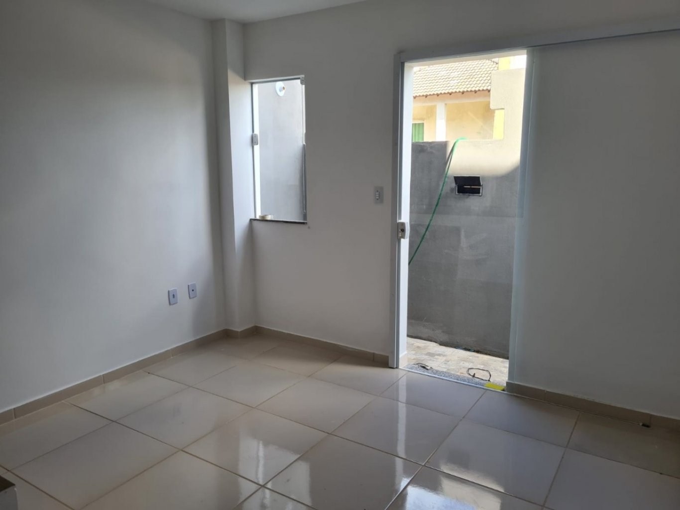 Casa à venda com 2 quartos, 90m² - Foto 12