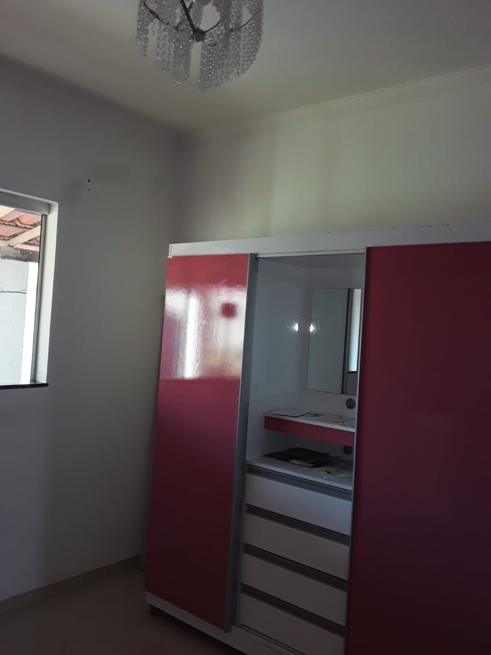 Casa à venda com 3 quartos, 280m² - Foto 1