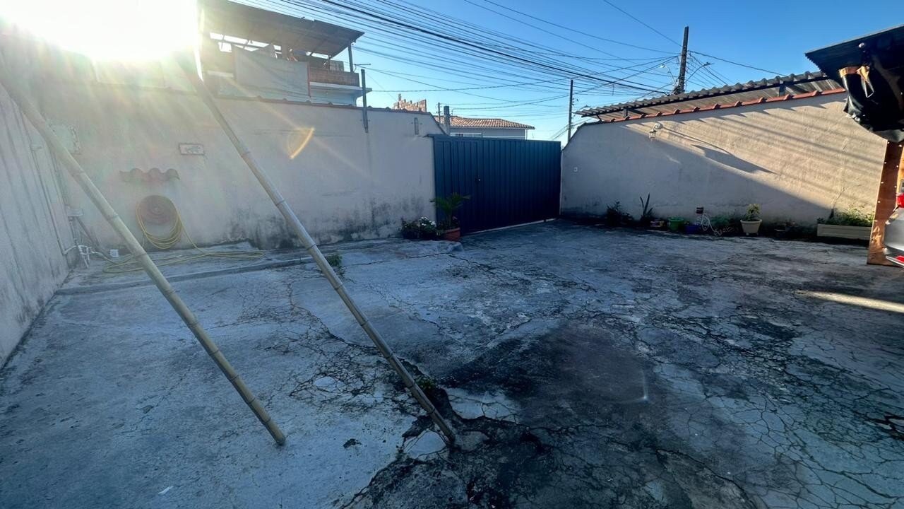 Casa à venda com 2 quartos, 100m² - Foto 8