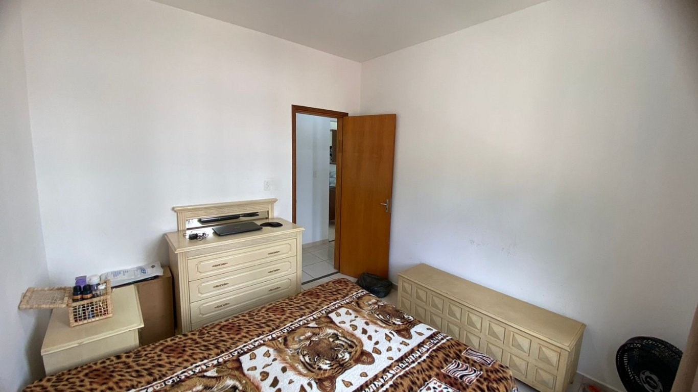 Apartamento à venda com 2 quartos, 64m² - Foto 10