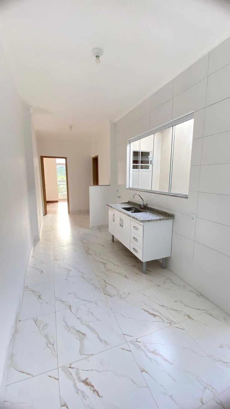 Casa à venda e aluguel com 2 quartos, 75m² - Foto 4