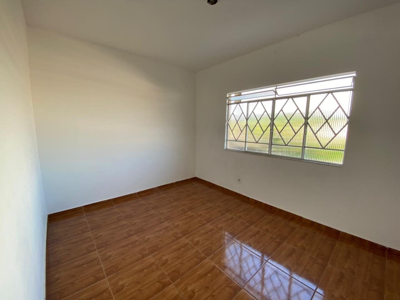 Casa para alugar com 3 quartos, 90m² - Foto 12