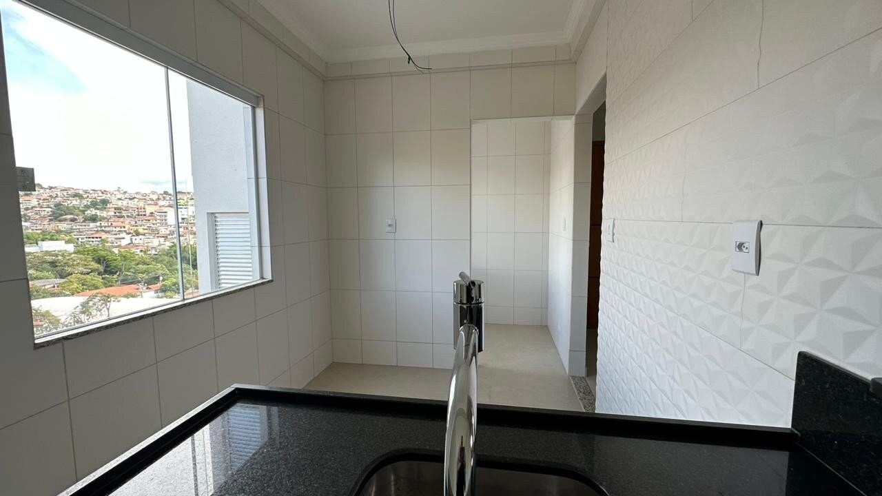 Apartamento à venda com 2 quartos, 70m² - Foto 5