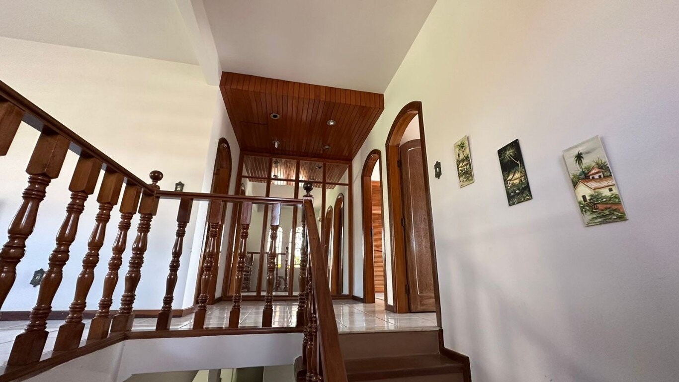 Casa à venda com 4 quartos, 359m² - Foto 24