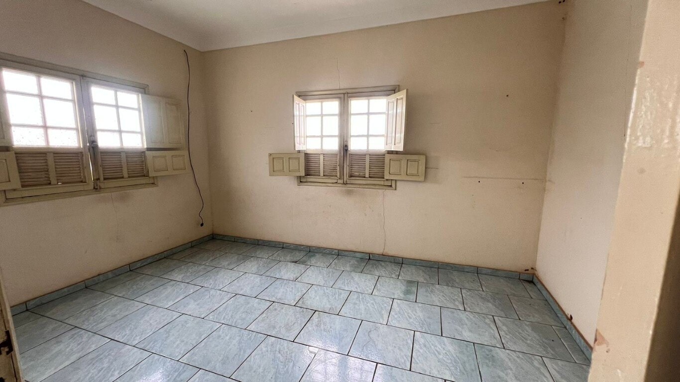 Casa à venda com 3 quartos, 116m² - Foto 3