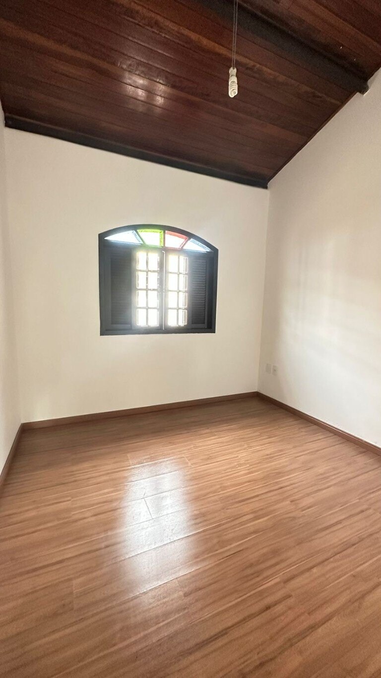 Casa à venda com 3 quartos, 198m² - Foto 10