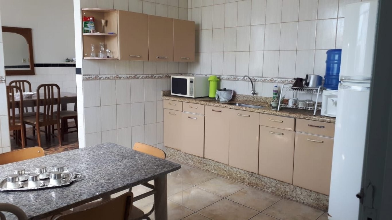 Casa à venda com 4 quartos, 446m² - Foto 13