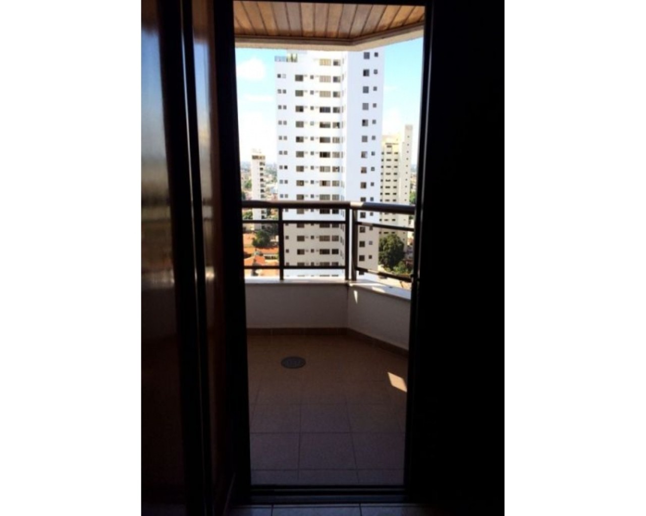 Apartamento à venda com 4 quartos, 340m² - Foto 2