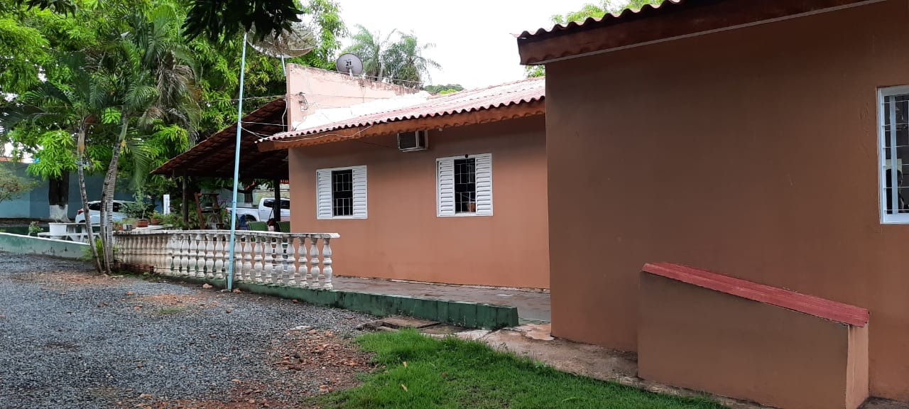 Chácara à venda com 4 quartos, 70m² - Foto 41