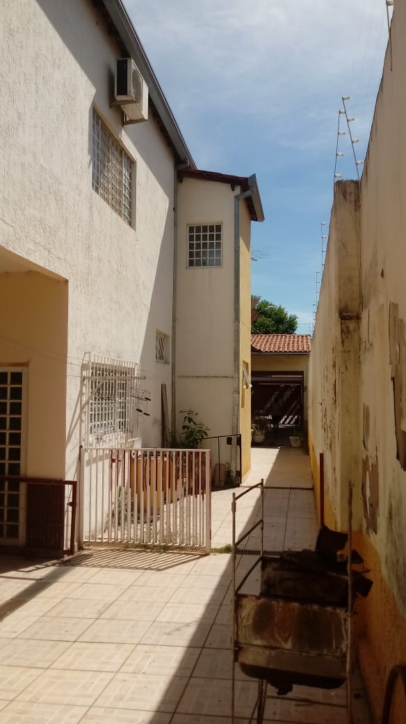 Casa à venda com 5 quartos, 308m² - Foto 8