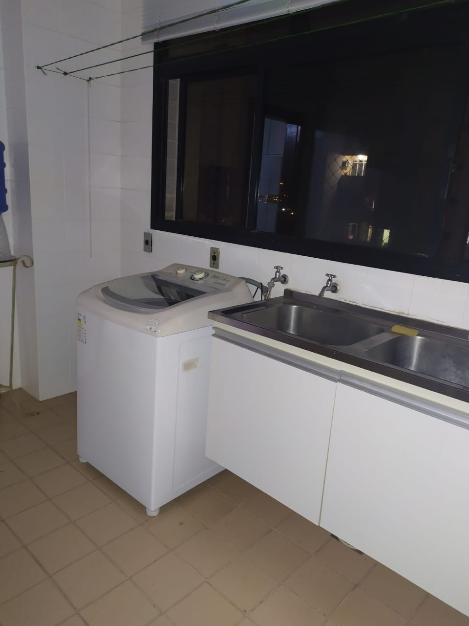 Apartamento à venda com 5 quartos, 234m² - Foto 2