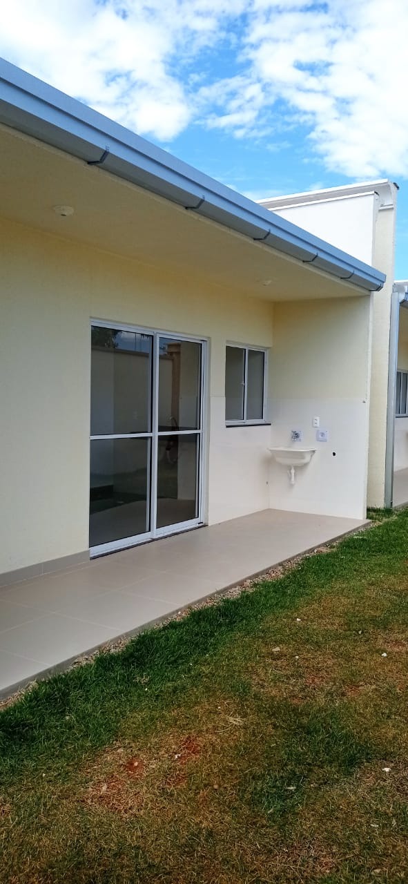 Casa à venda com 2 quartos, 52m² - Foto 12