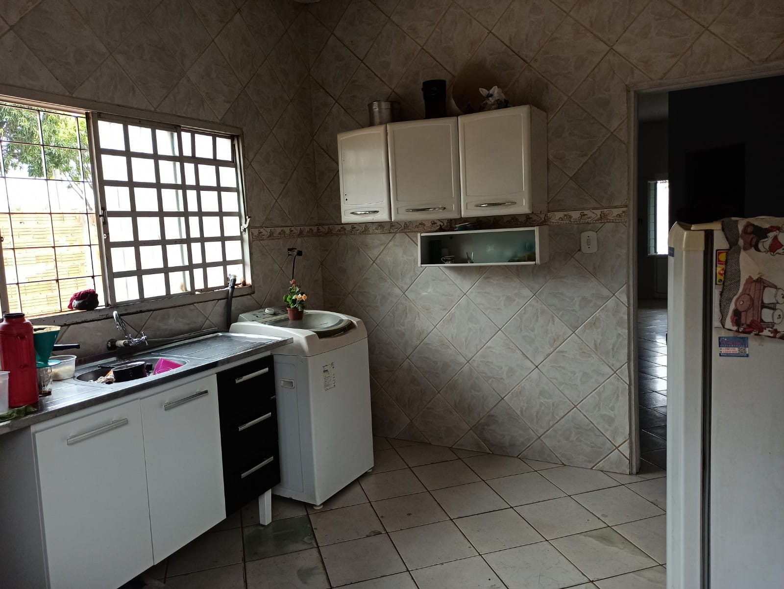 Casa à venda com 2 quartos, 100m² - Foto 3