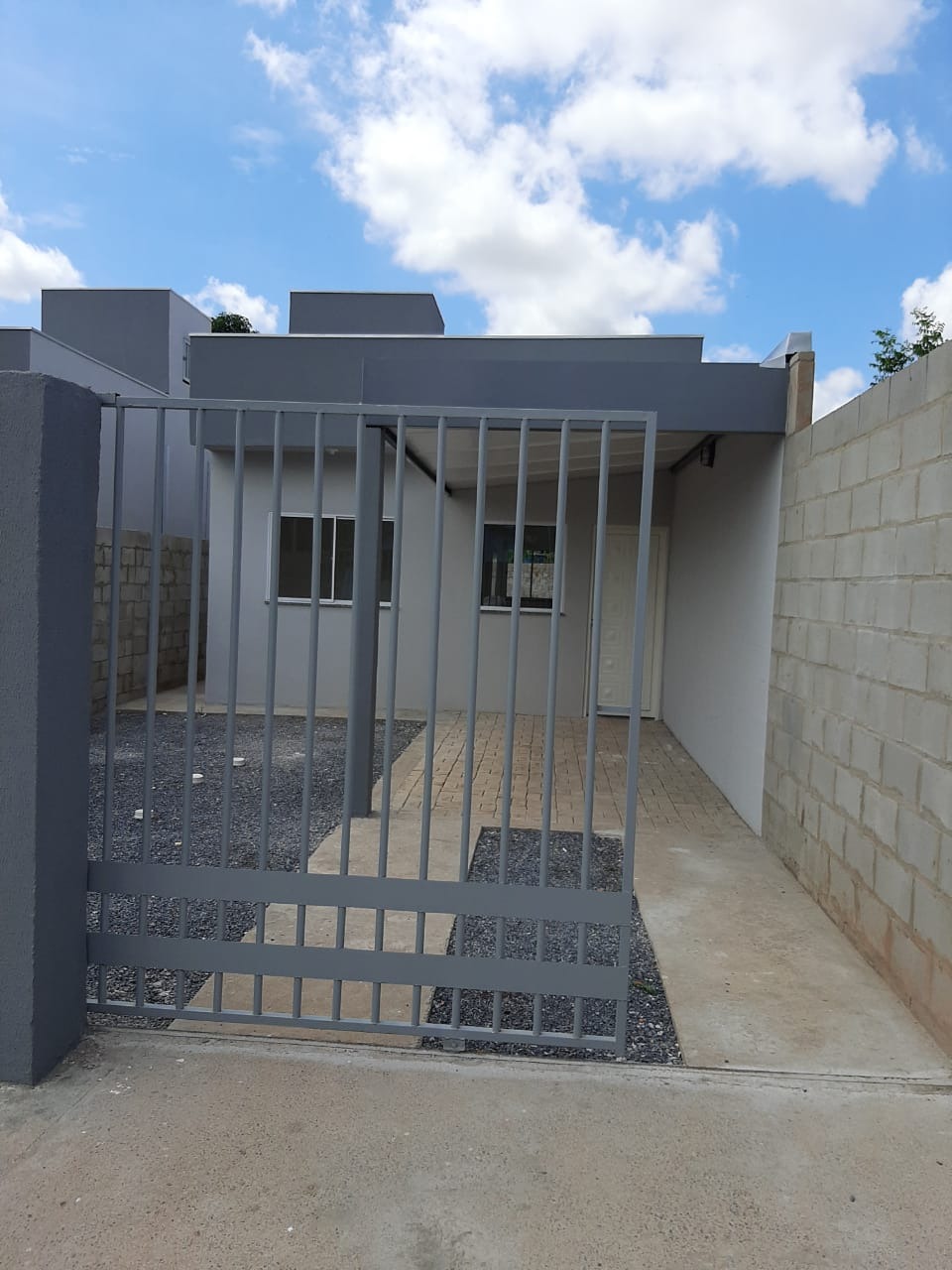 Casa à venda com 2 quartos, 59m² - Foto 2