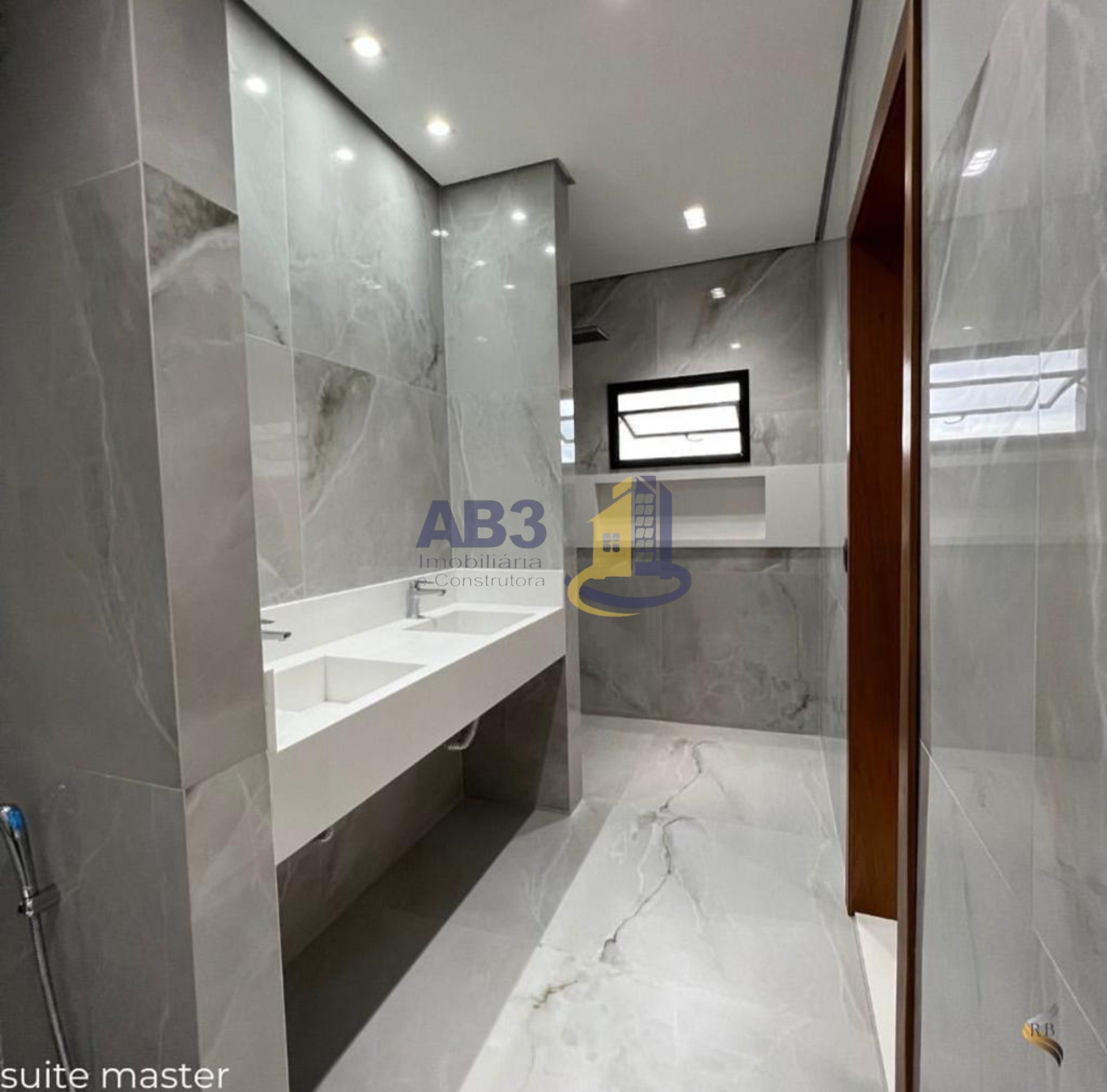 Sobrado à venda com 4 quartos, 275m² - Foto 21