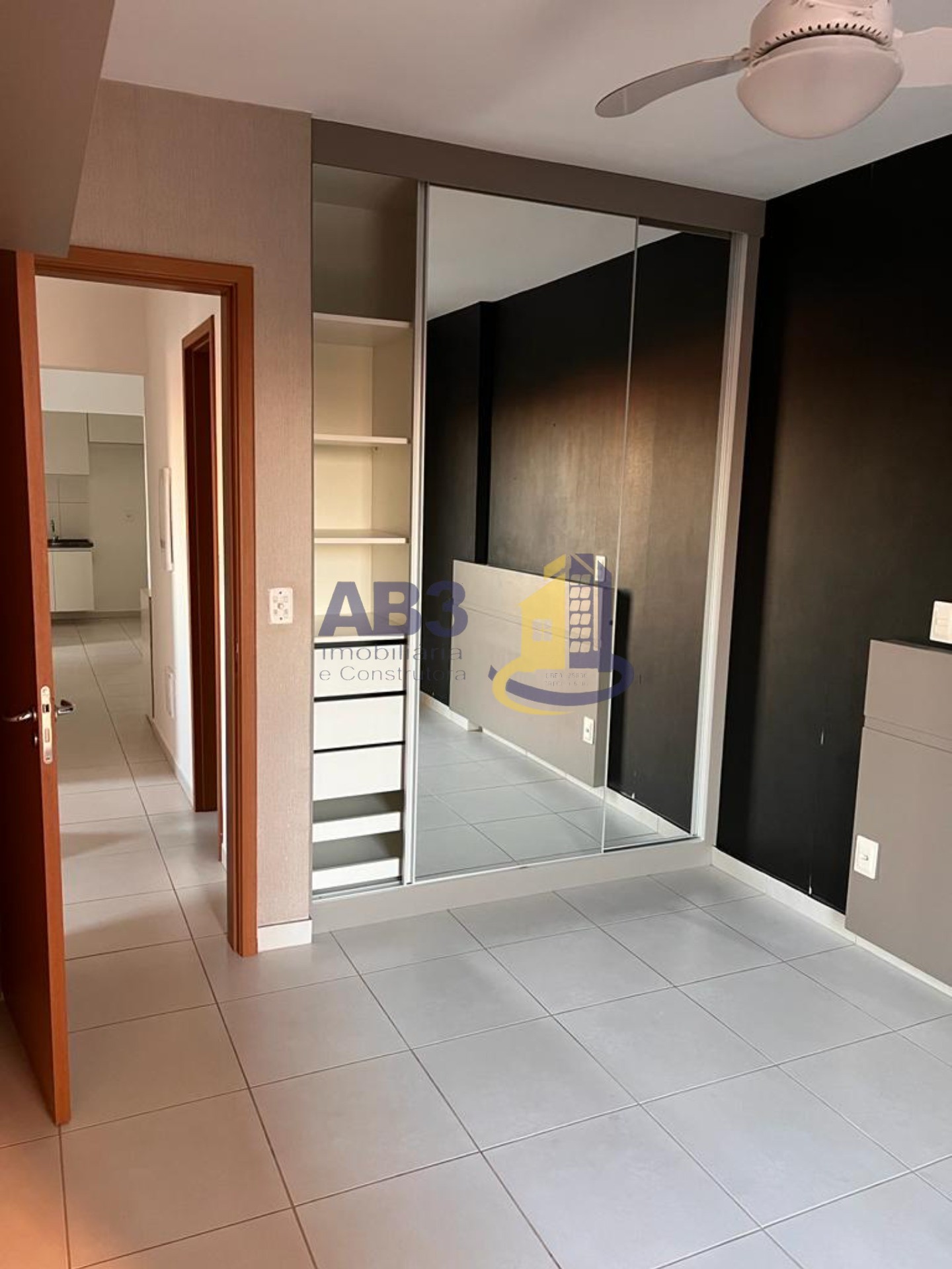 Apartamento à venda com 3 quartos, 71m² - Foto 13