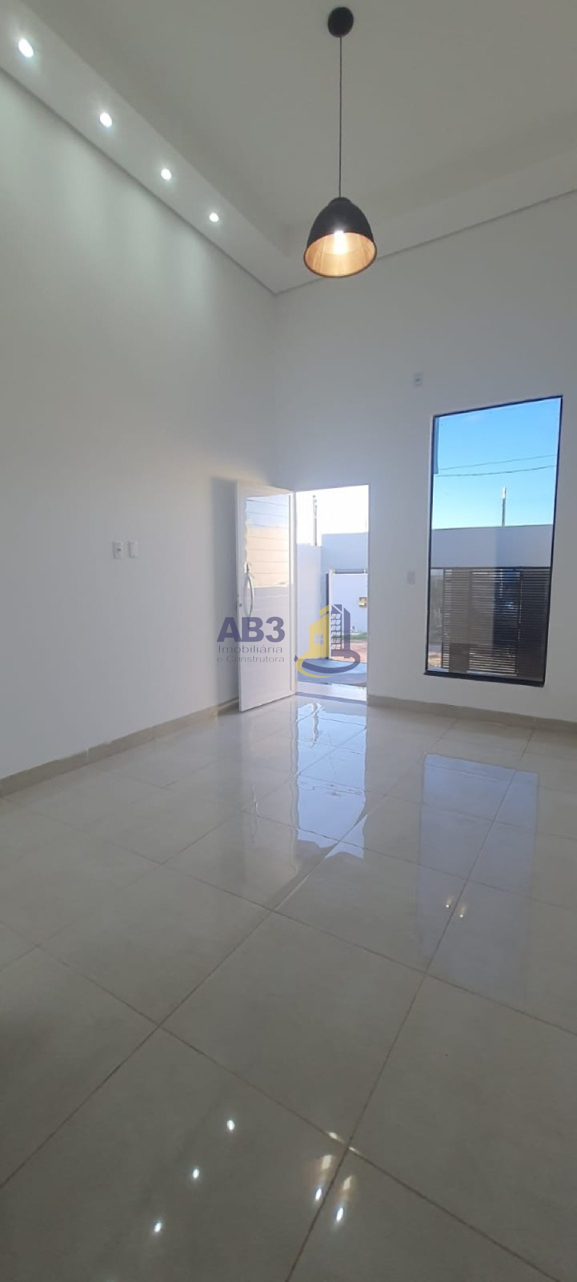 Casa à venda com 3 quartos, 94m² - Foto 3