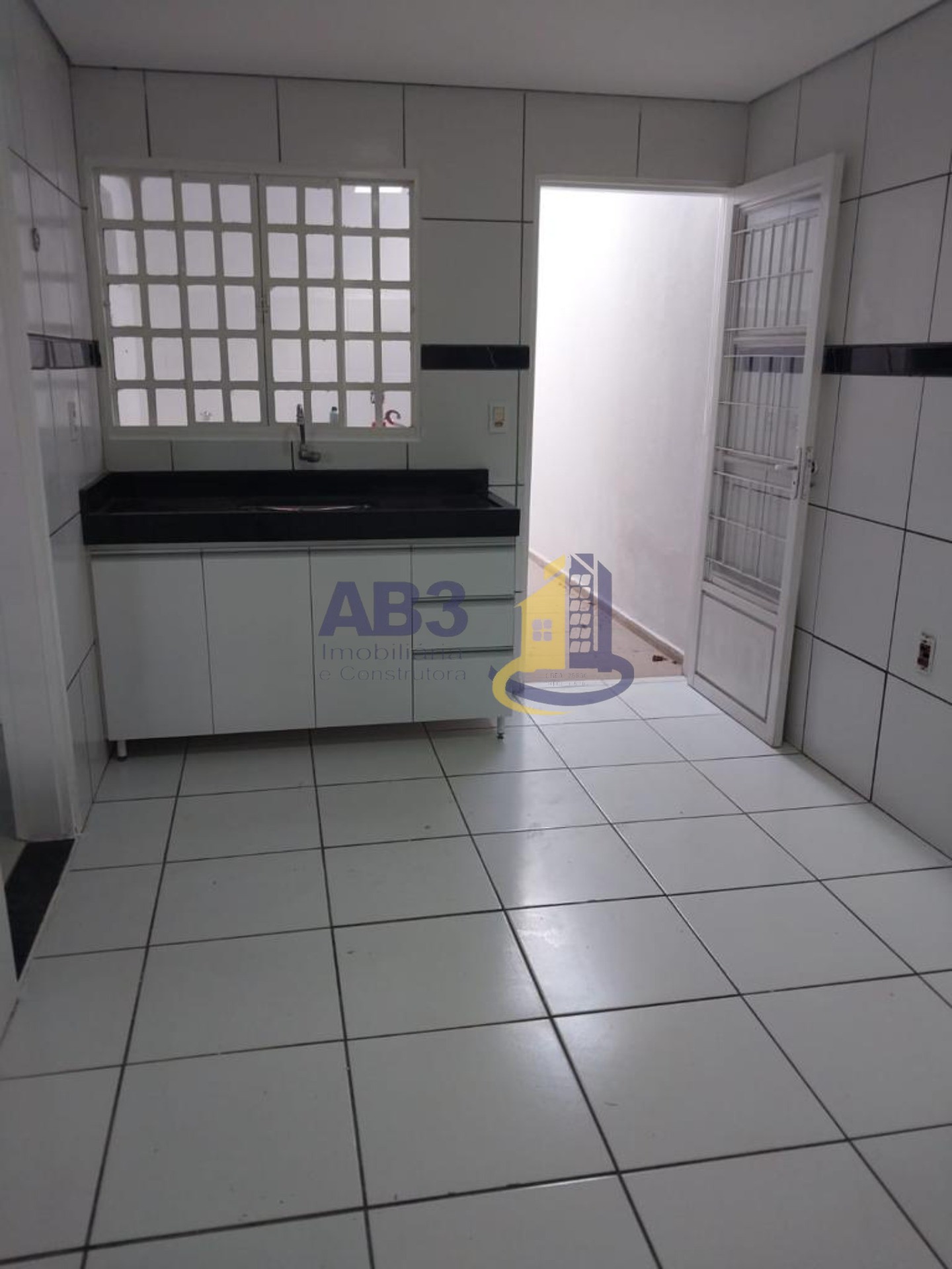 Casa à venda com 3 quartos, 190m² - Foto 10