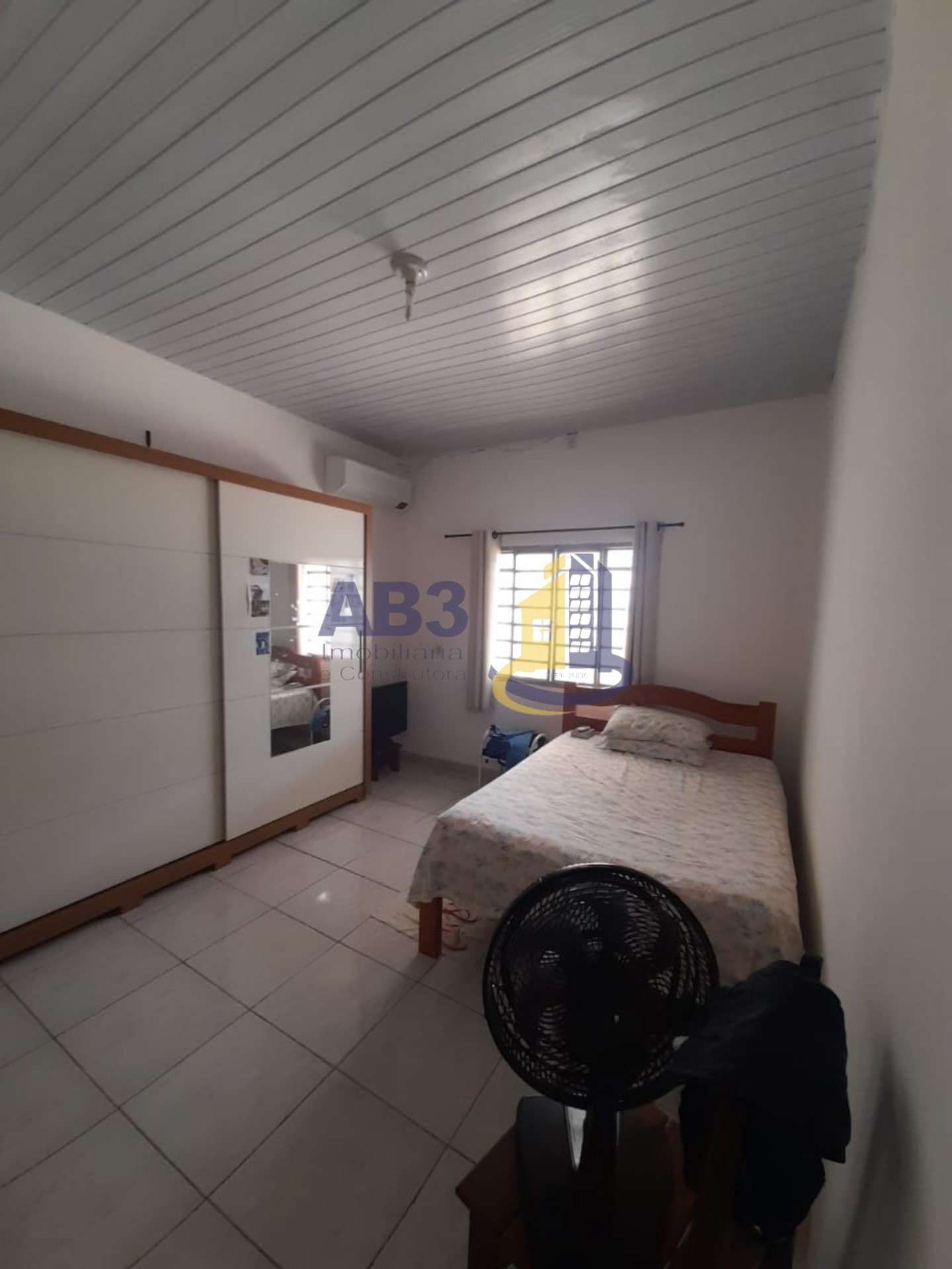 Casa à venda com 3 quartos, 146m² - Foto 3