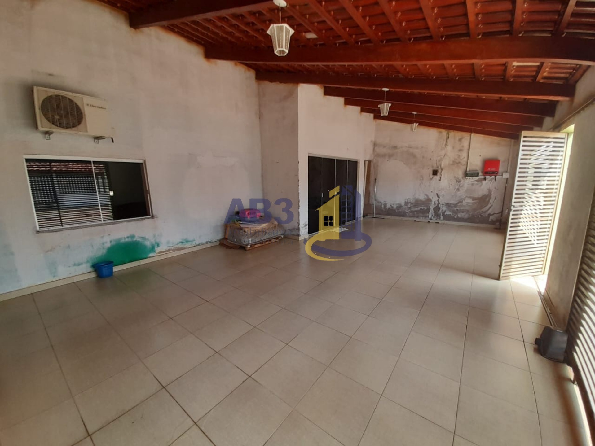 Casa à venda com 3 quartos, 146m² - Foto 4