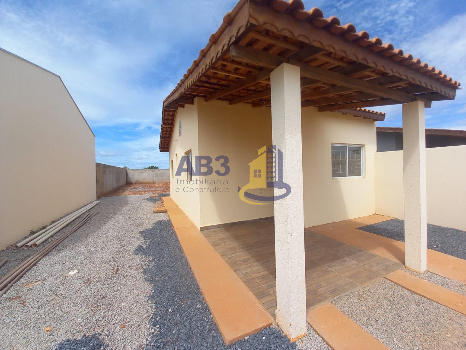 Casa à venda com 2 quartos, 44m² - Foto 16