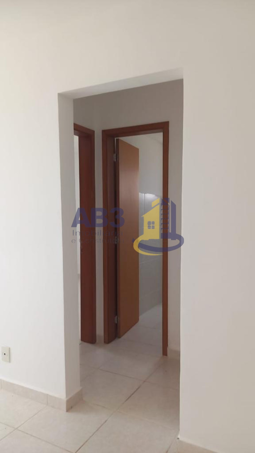 Apartamento à venda com 2 quartos, 63m² - Foto 4