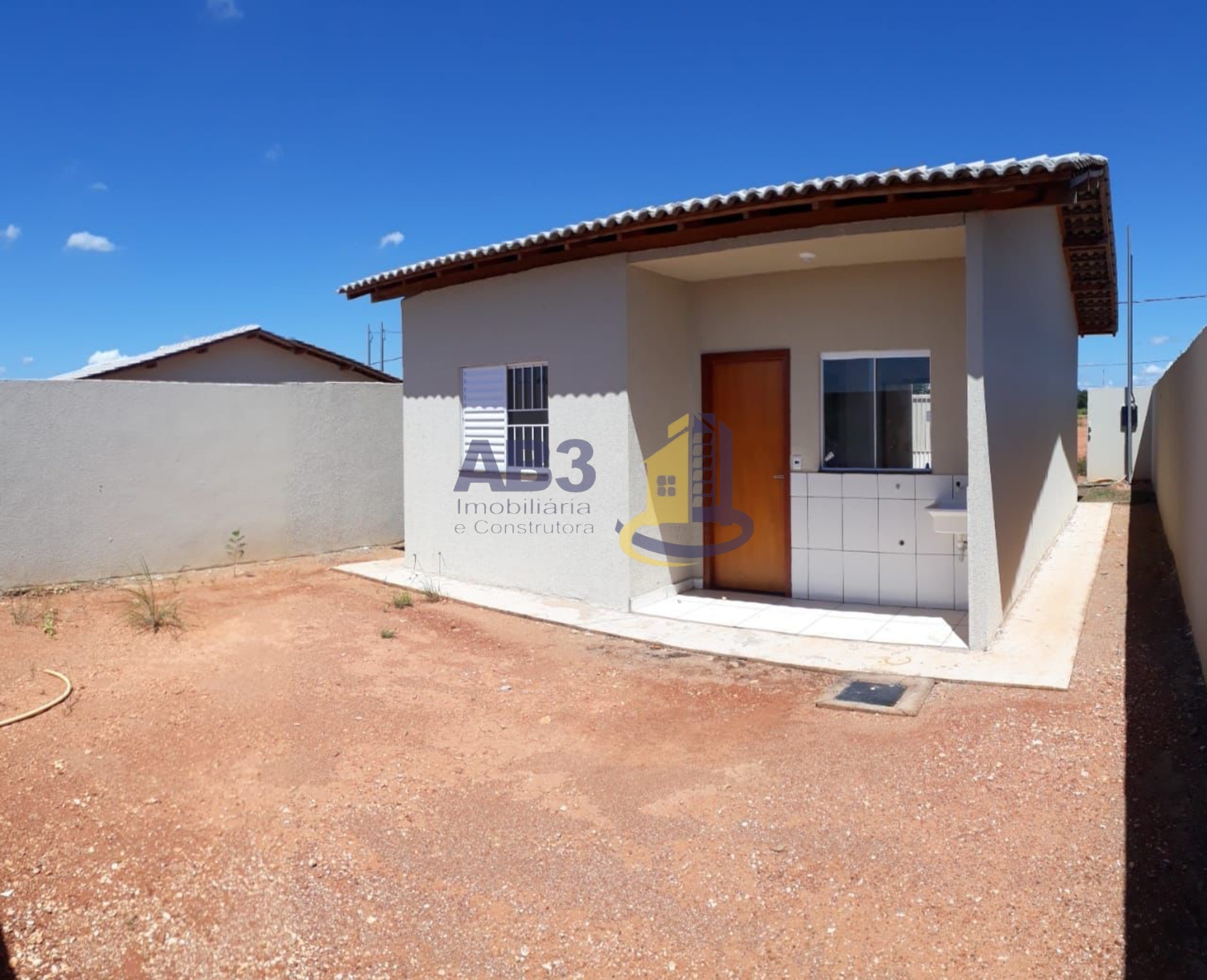 Casa à venda com 2 quartos, 44m² - Foto 7