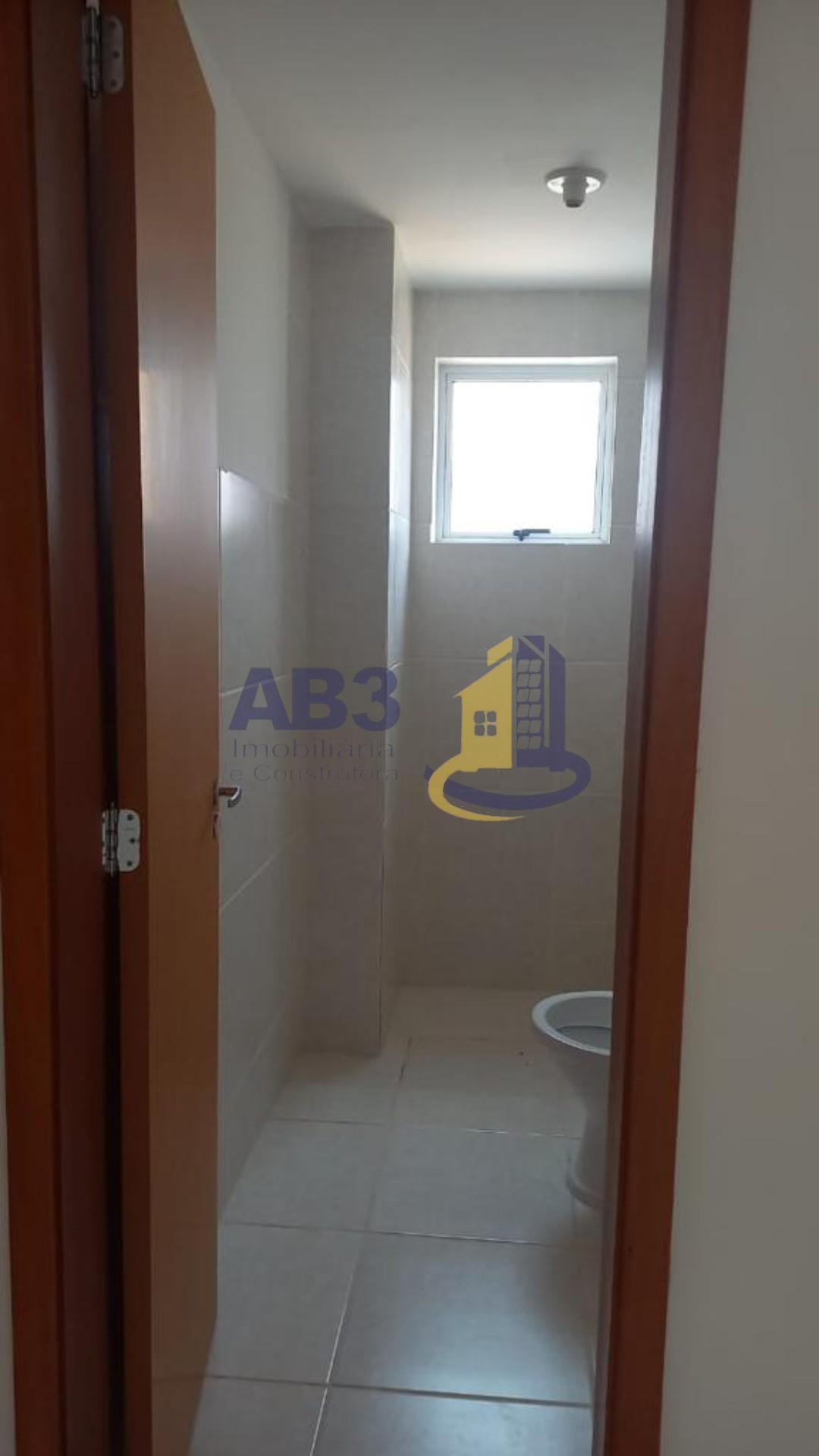 Apartamento à venda com 2 quartos, 63m² - Foto 2