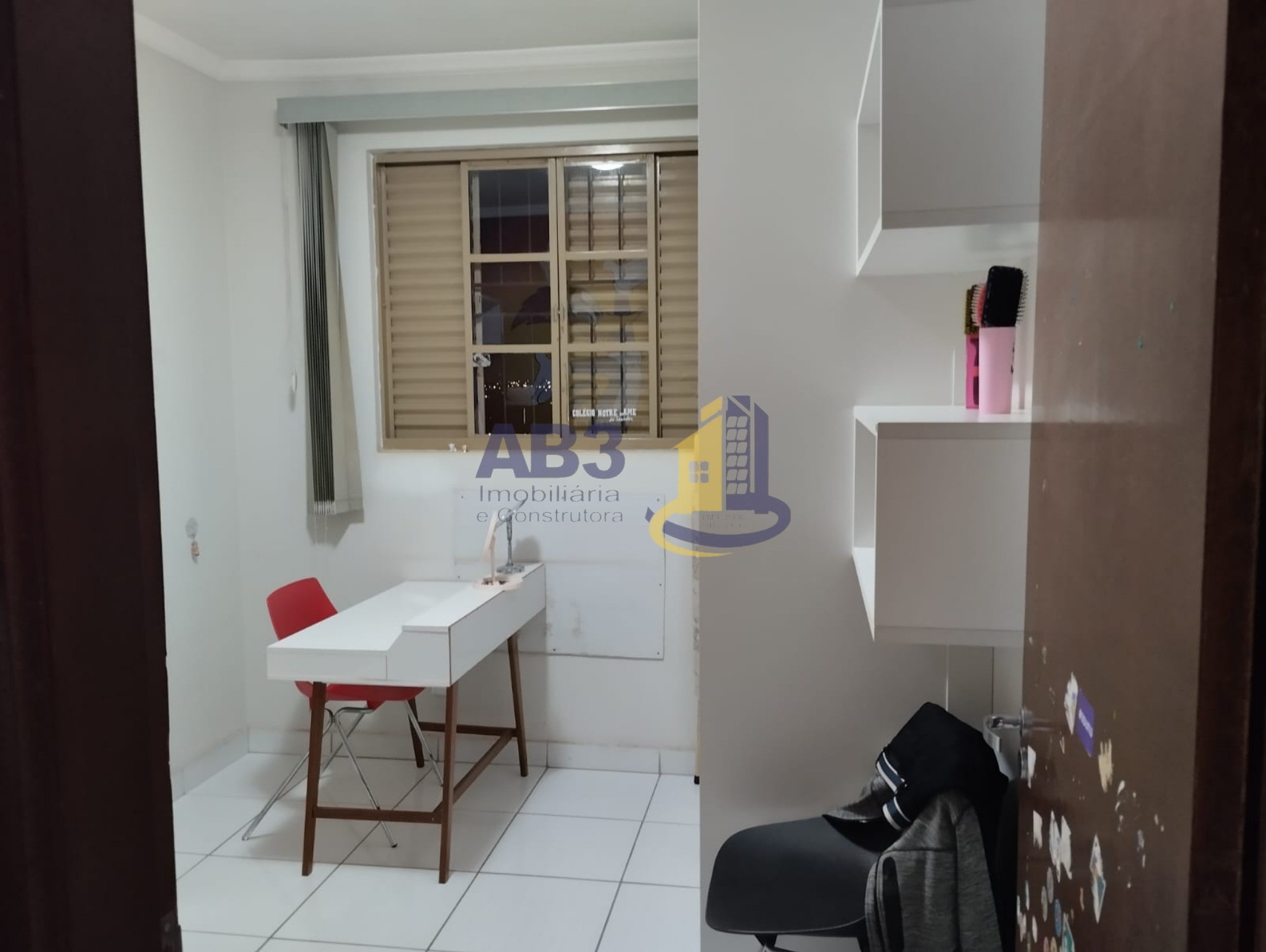 Apartamento à venda com 2 quartos, 68m² - Foto 7