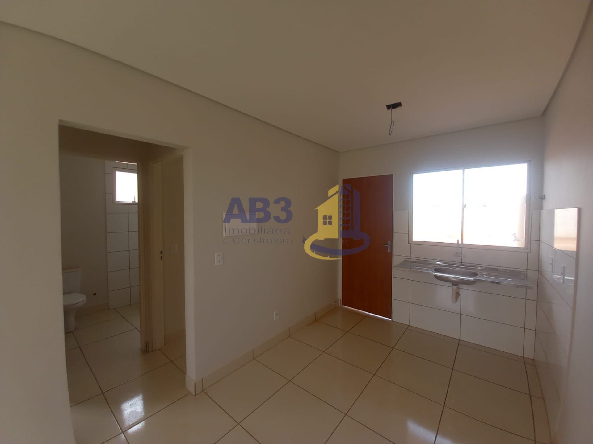 Casa à venda com 2 quartos, 44m² - Foto 17