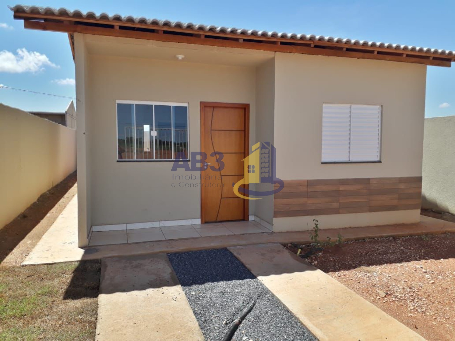 Casa à venda com 2 quartos, 44m² - Foto 4