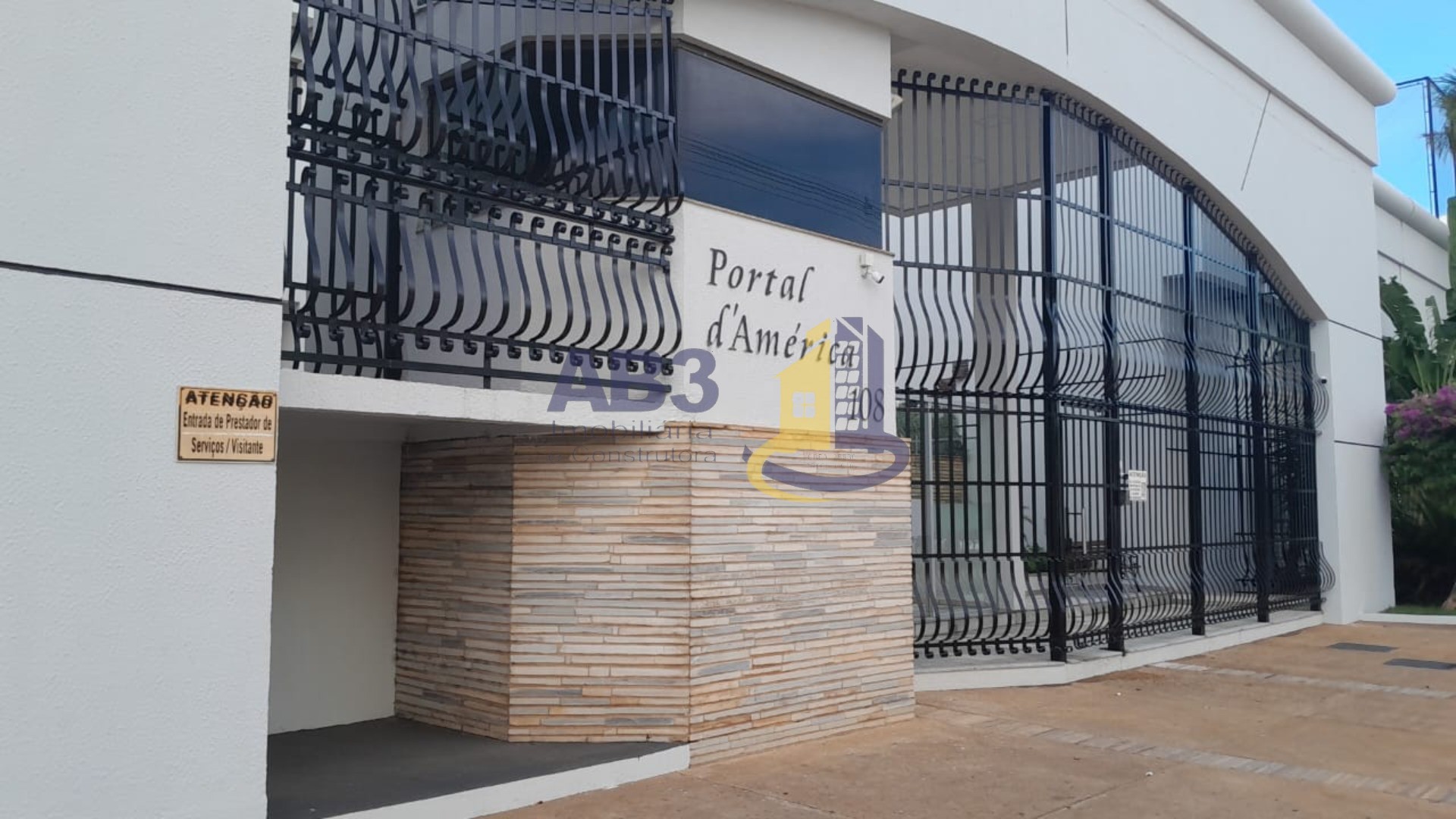 Apartamento à venda com 4 quartos, 150m² - Foto 1