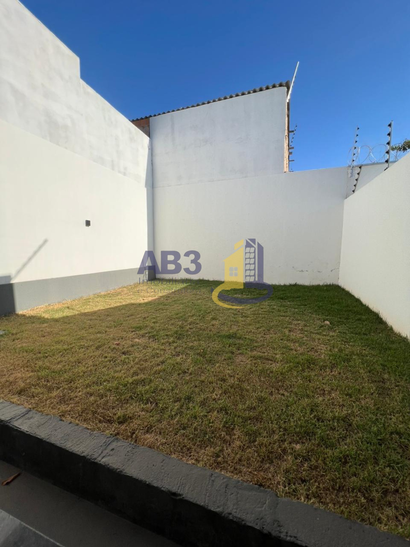 Casa à venda com 3 quartos, 110m² - Foto 8