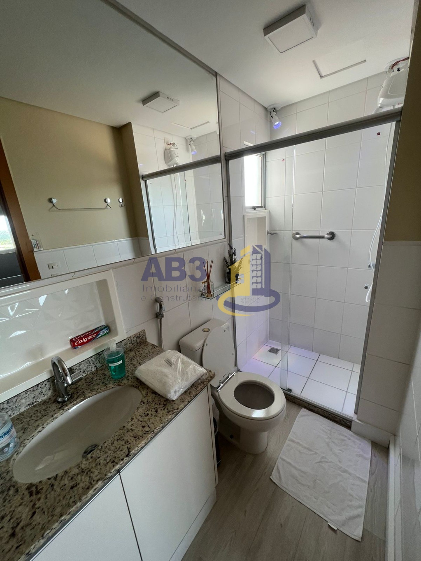 Apartamento à venda com 3 quartos, 76m² - Foto 22