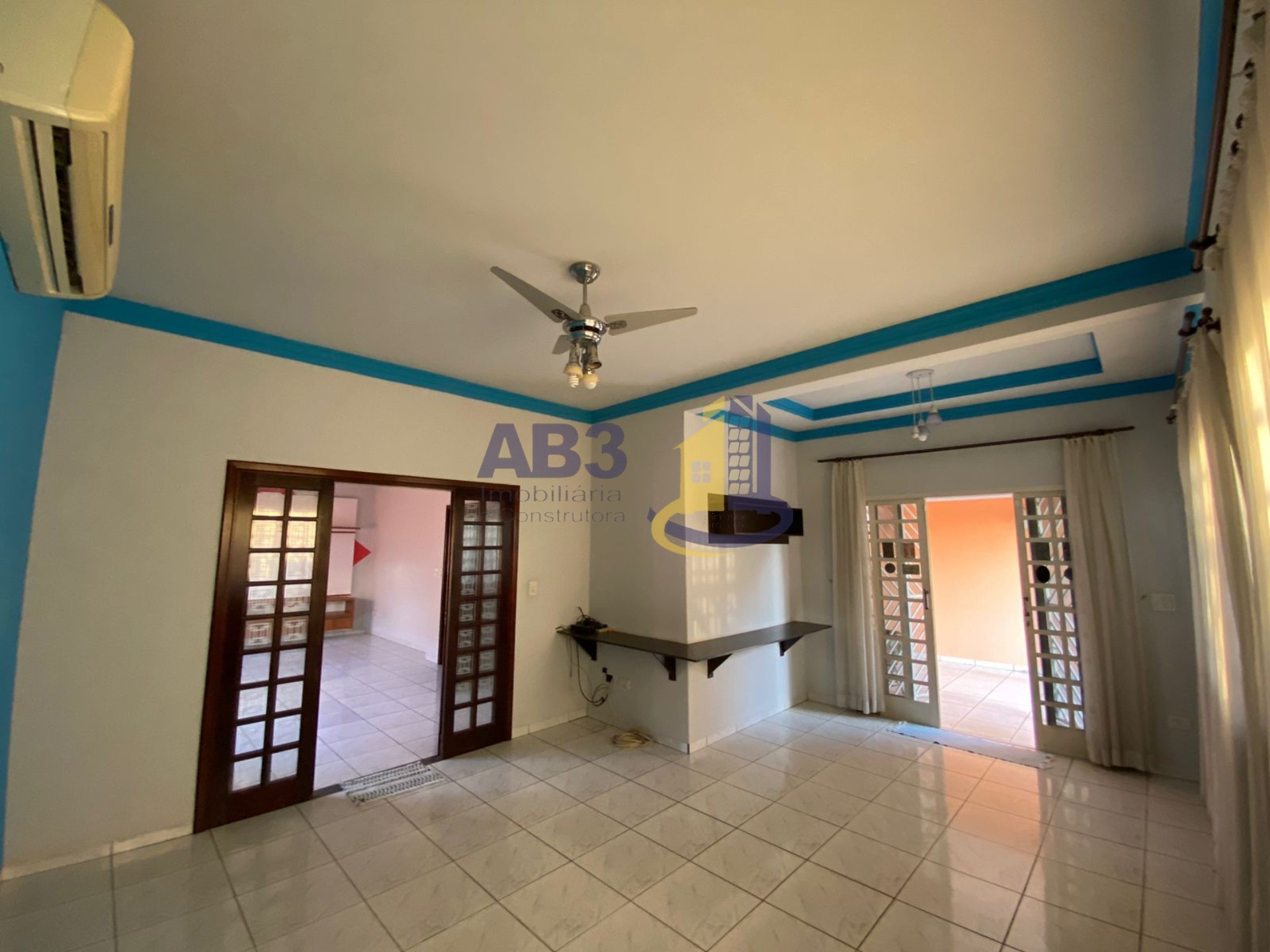 Casa à venda com 3 quartos, 200m² - Foto 22