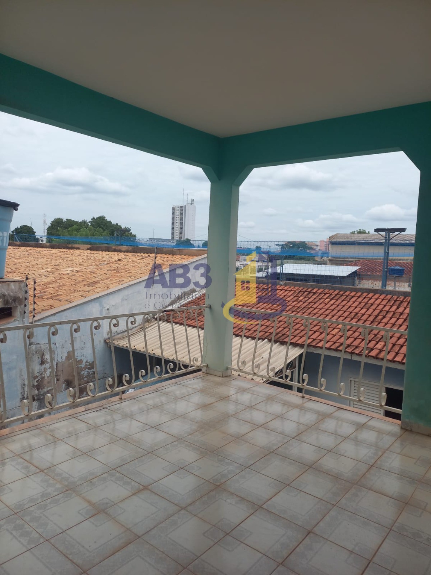 Casa Comercial à venda com 5 quartos, 364m² - Foto 11