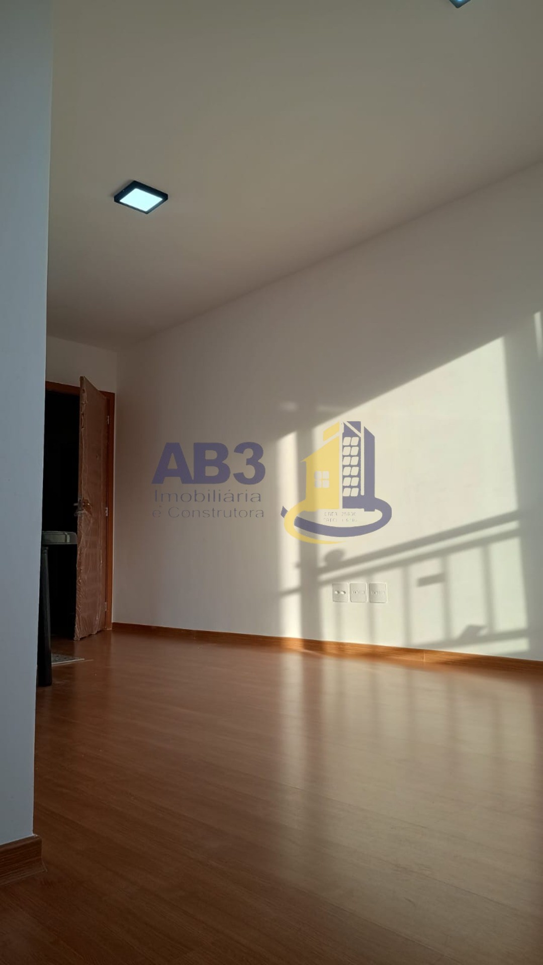 Apartamento à venda com 2 quartos, 48m² - Foto 3