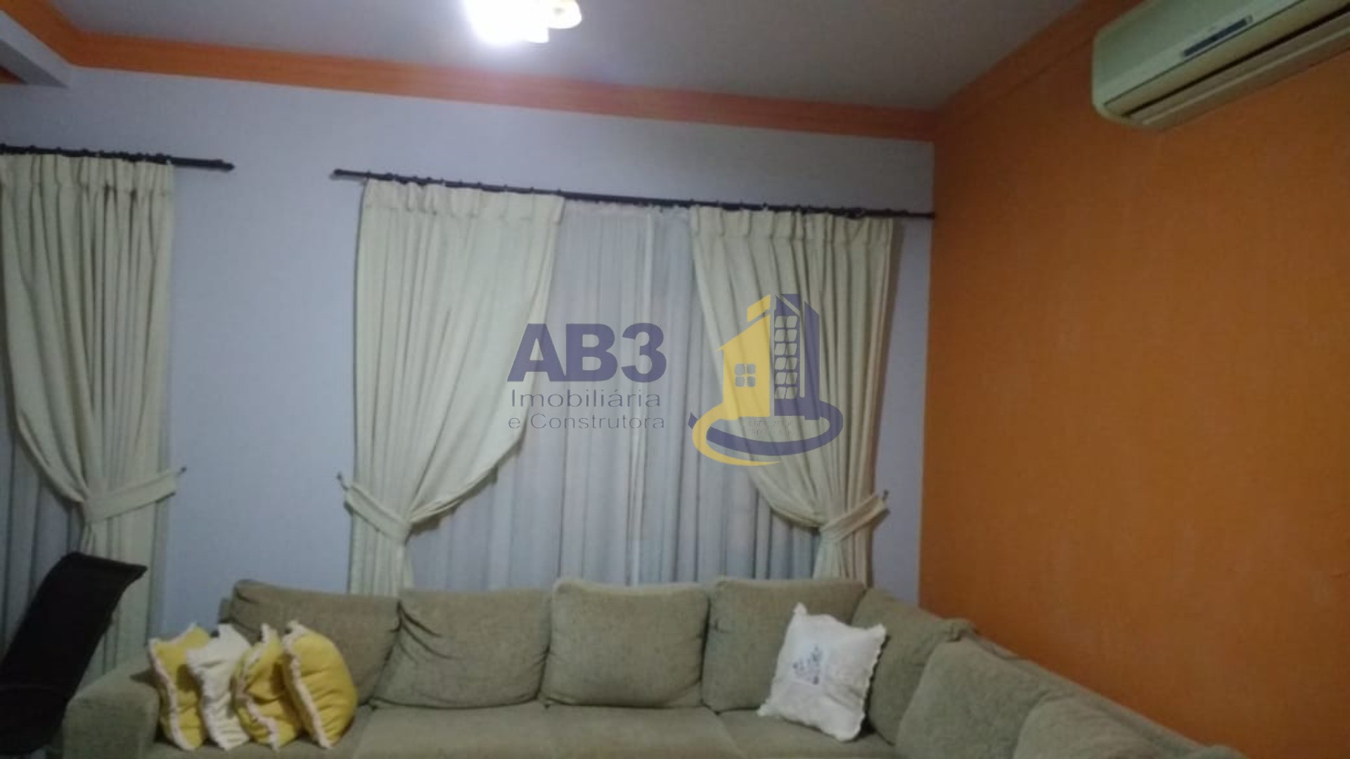 Casa à venda com 3 quartos, 200m² - Foto 7