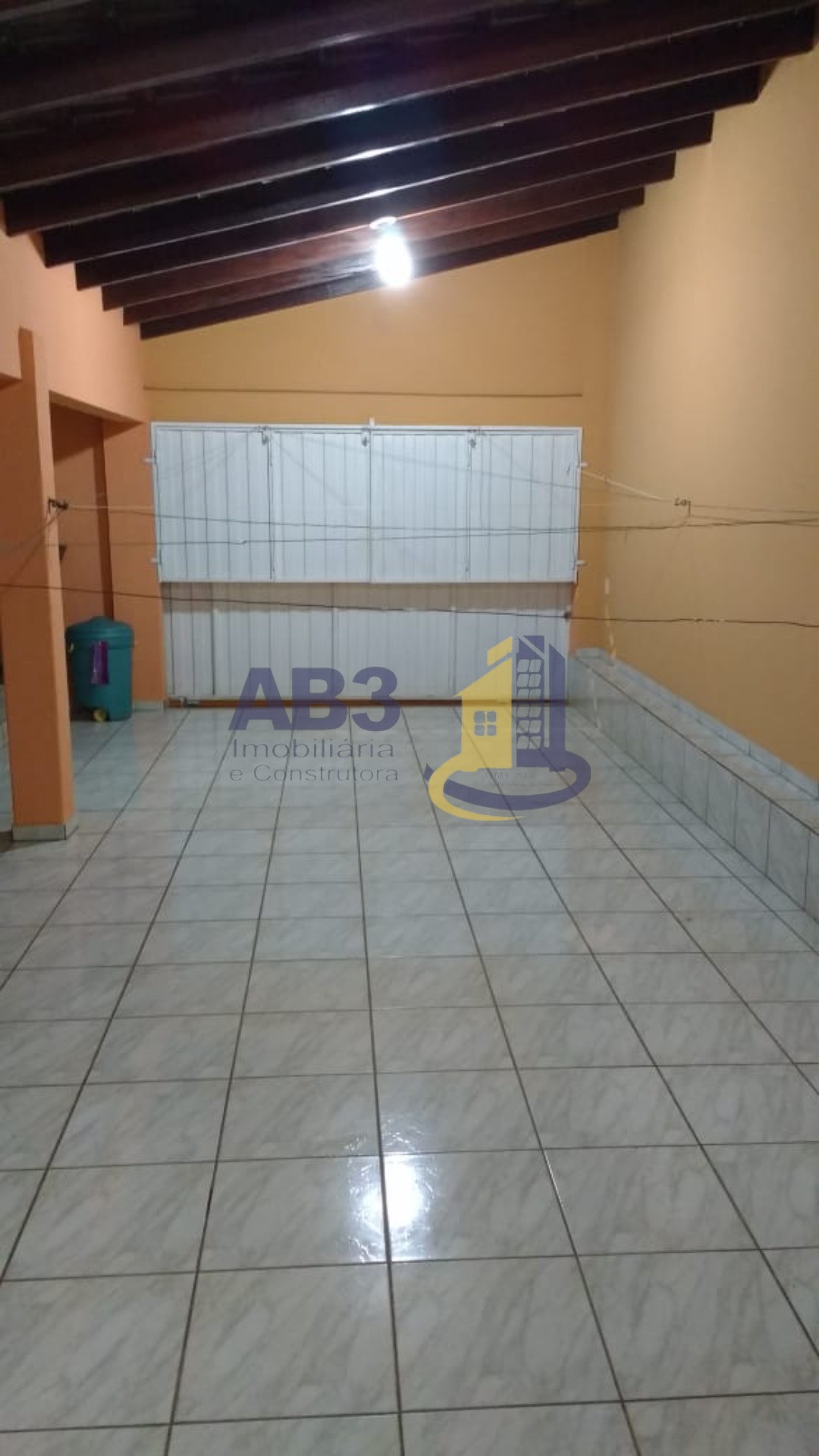 Casa à venda com 3 quartos, 200m² - Foto 14