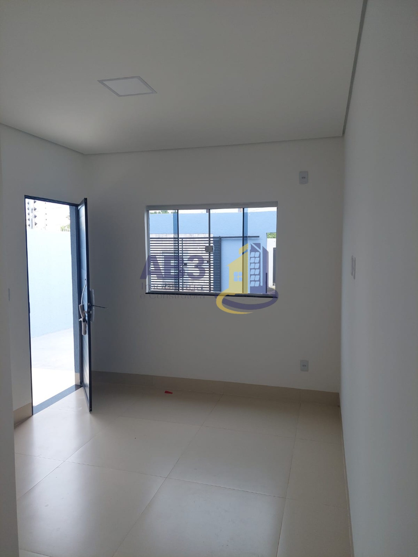 Casa à venda com 3 quartos, 180m² - Foto 3