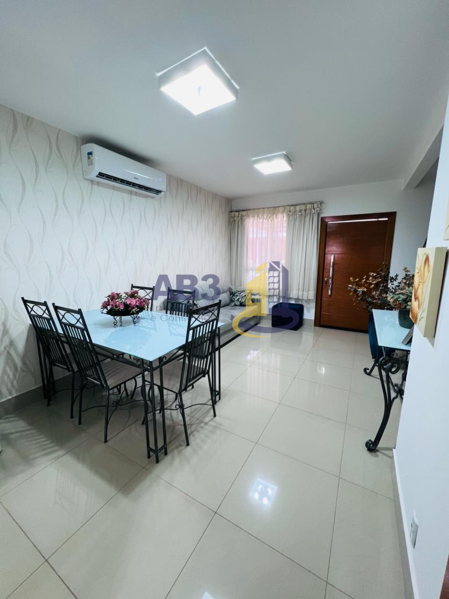 Sobrado à venda com 3 quartos, 127m² - Foto 2