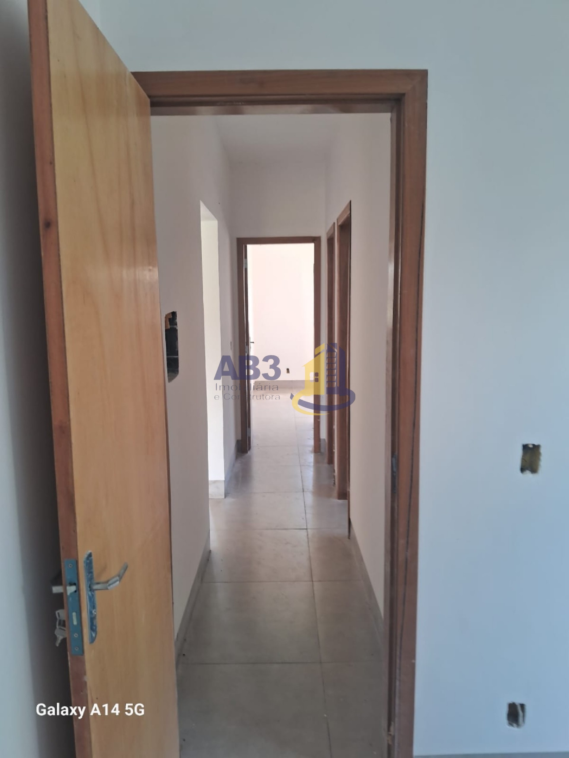 Casa à venda com 3 quartos, 92m² - Foto 8