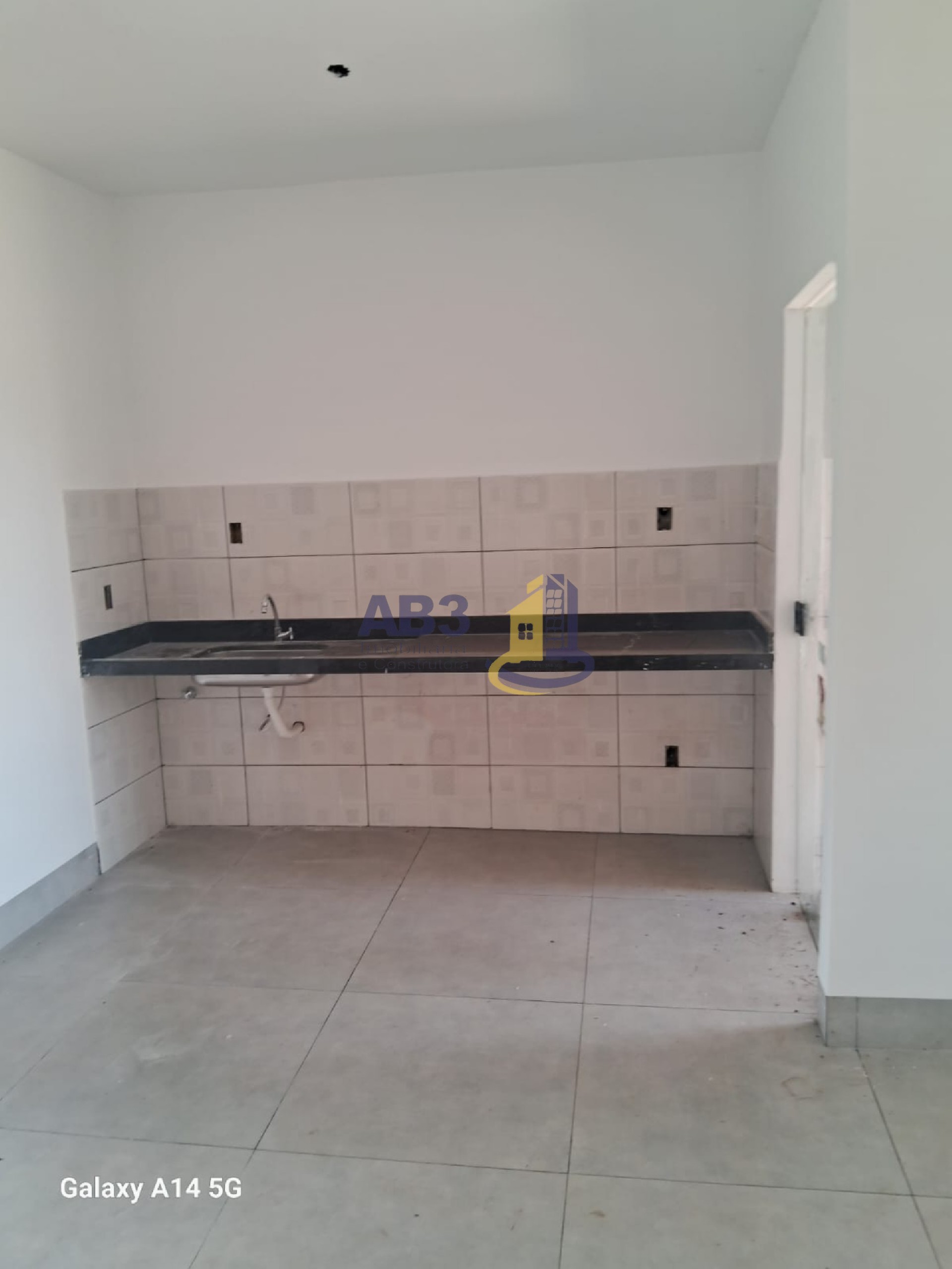 Casa à venda com 3 quartos, 92m² - Foto 10