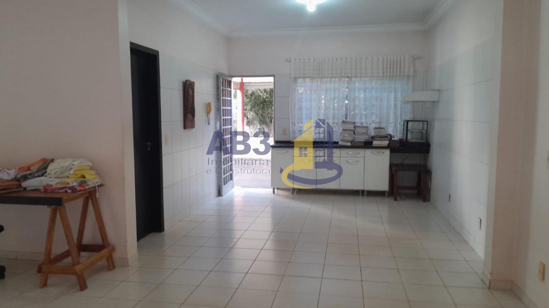 Sobrado à venda e aluguel com 3 quartos, 200m² - Foto 11