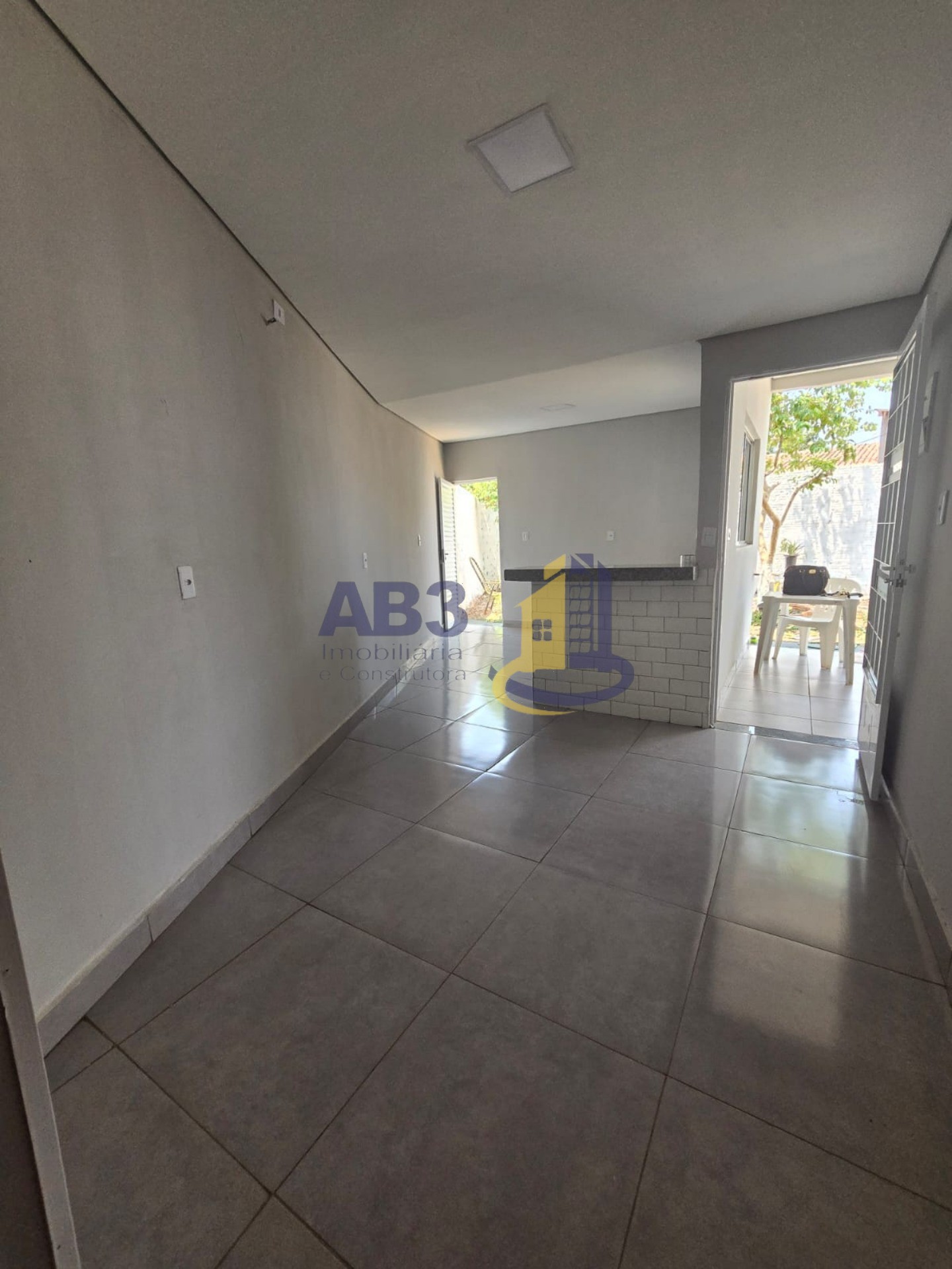 Casa para alugar com 2 quartos, 90m² - Foto 5