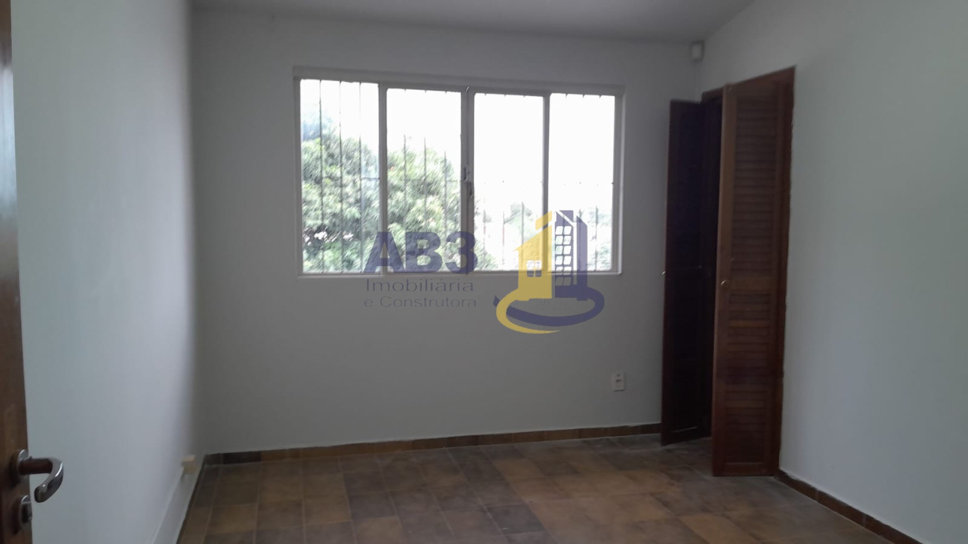 Casa à venda com 5 quartos, 392m² - Foto 4