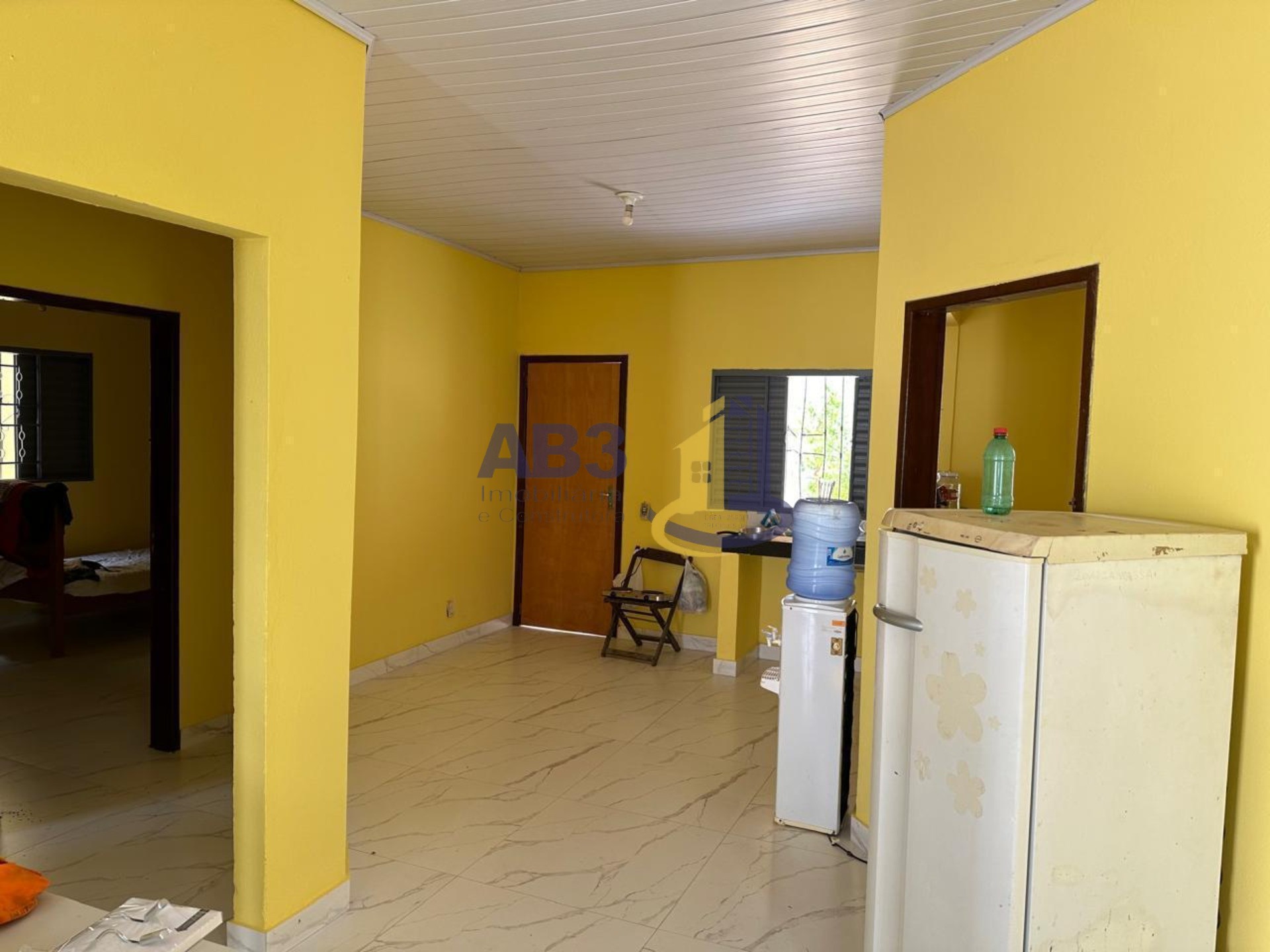 Casa para alugar com 2 quartos, 100m² - Foto 5