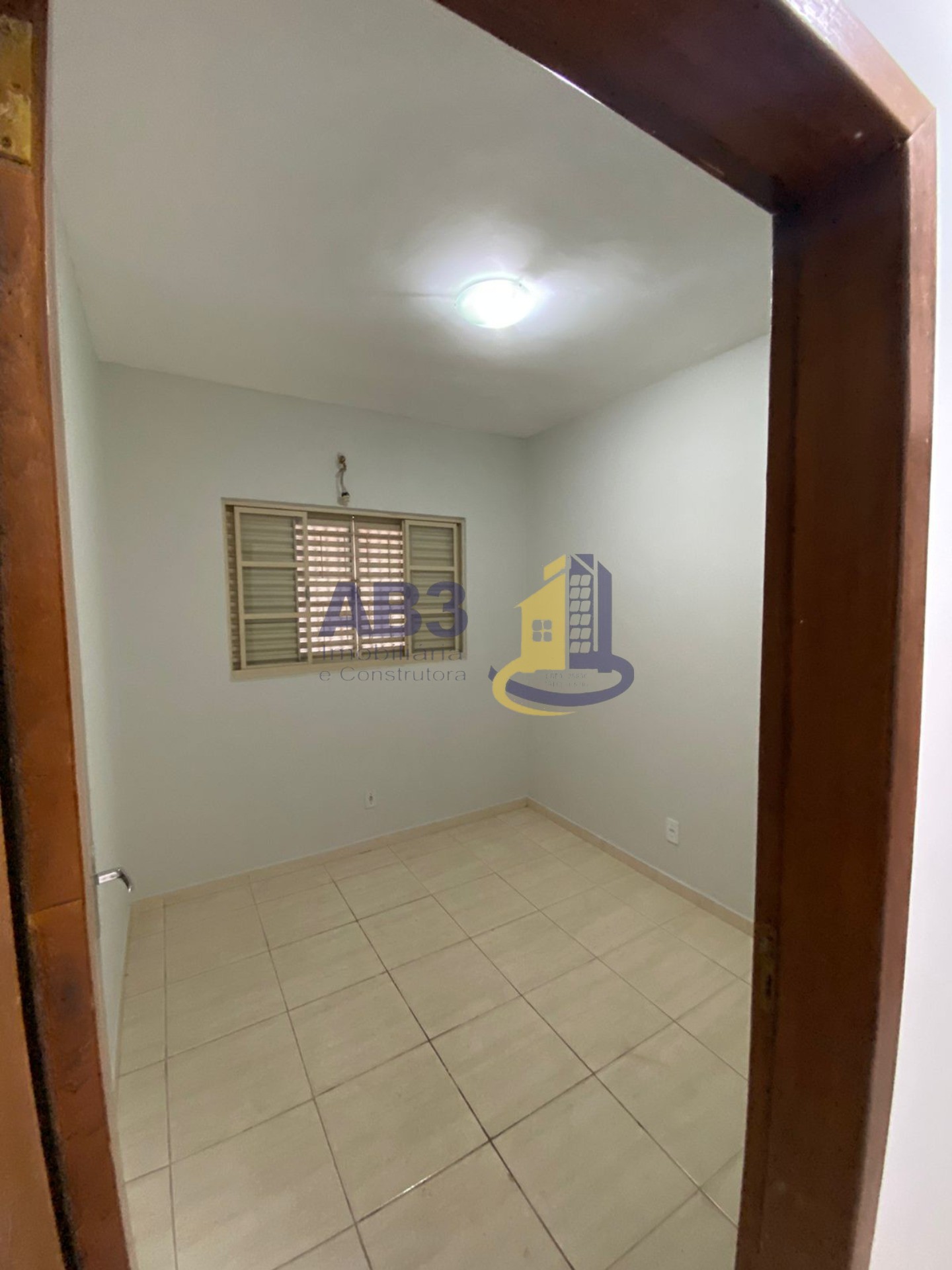 Casa para alugar com 3 quartos - Foto 8