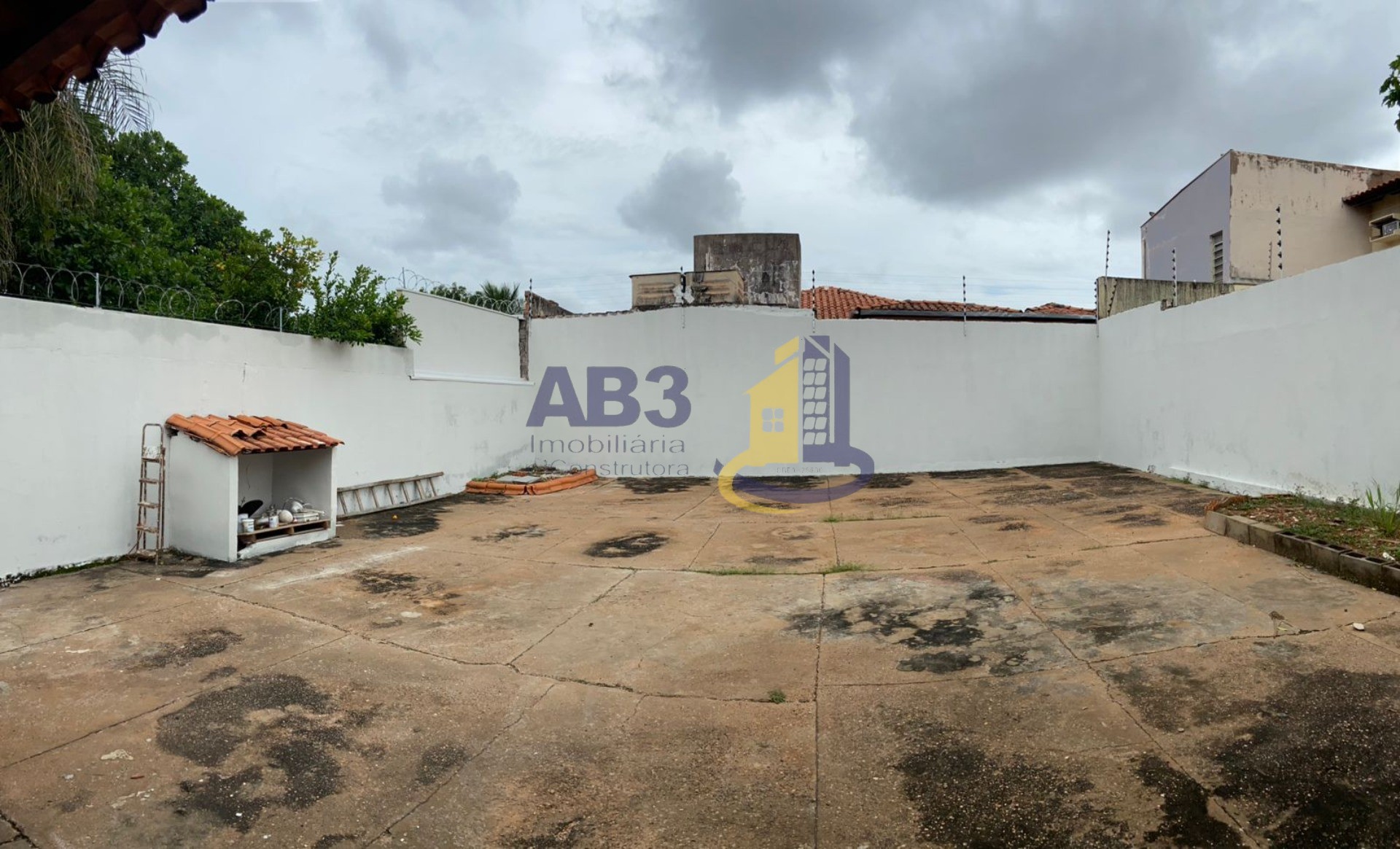 Prédio Inteiro para alugar com 4 quartos, 70m² - Foto 3